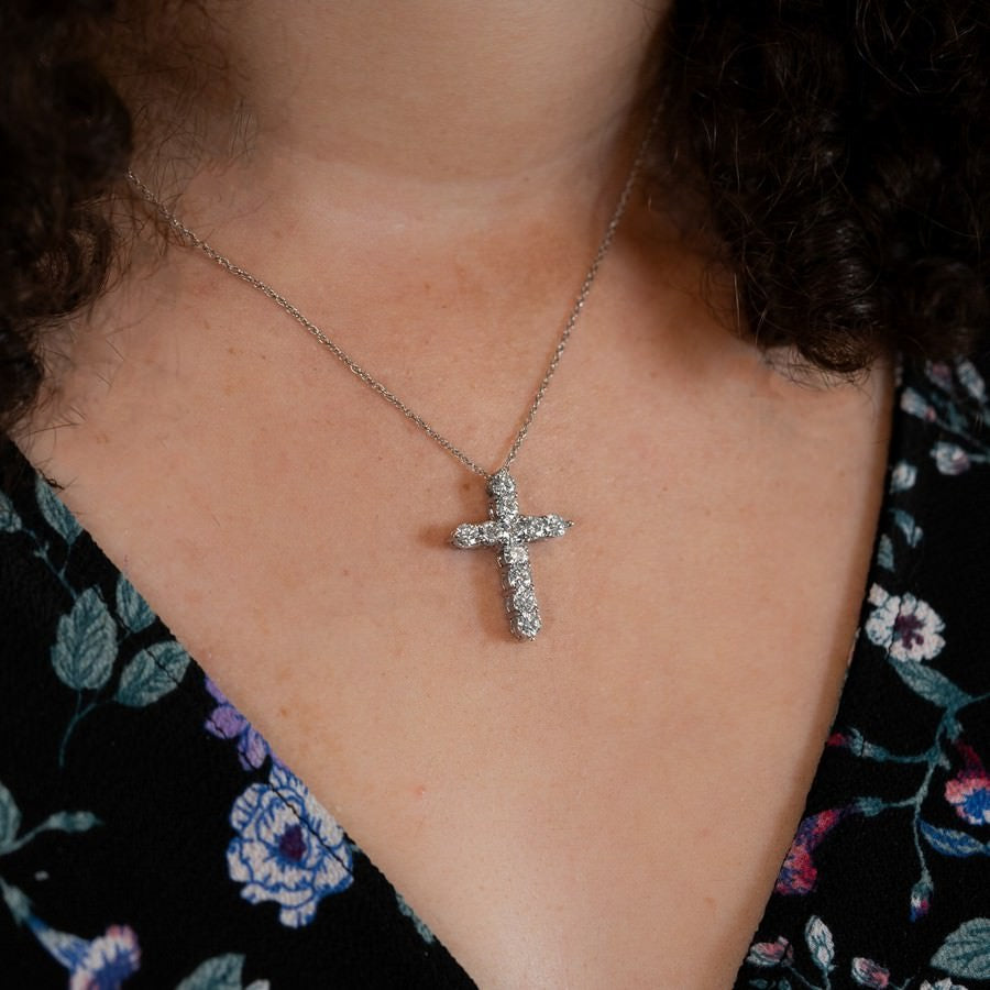 2.5 Carat Cross Diamond Pendant Lab-Grown Necklace