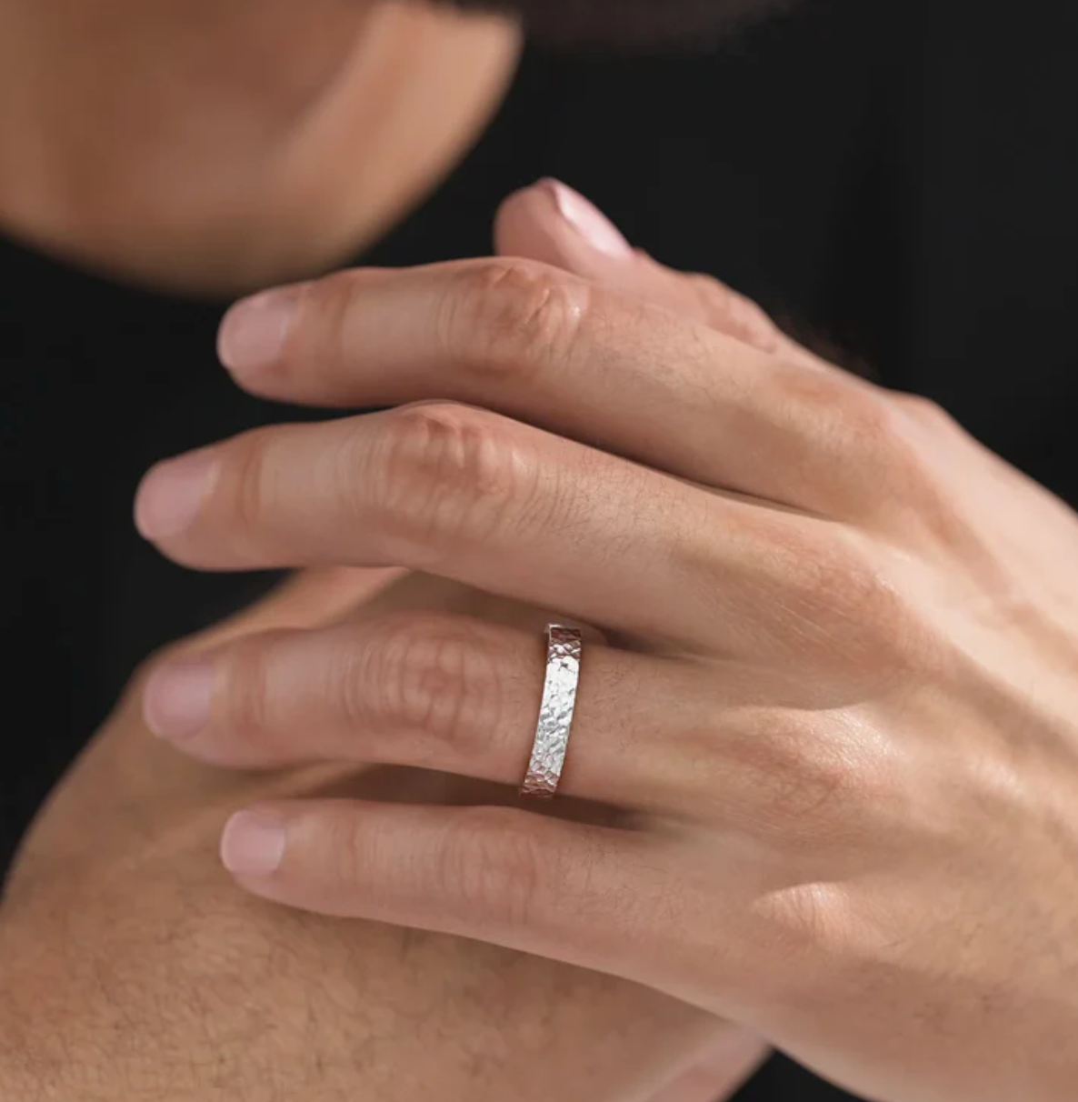 Nura Lab hammered men’s engagement ring plain band in 18K white gold