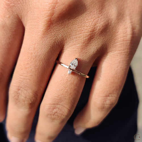 Anouk Jane - 2 Stone Engagement Ring With Pear and Round Diamond