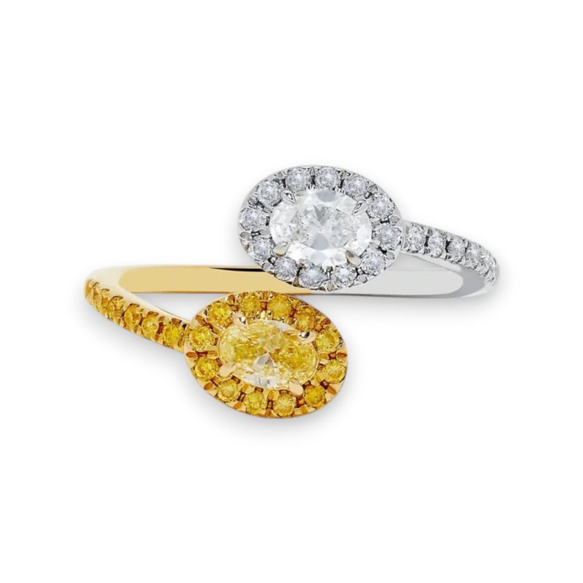 Toi et Moi engagement ring with lab-grown white and yellow diamond set in 18K gold by Nura Lab