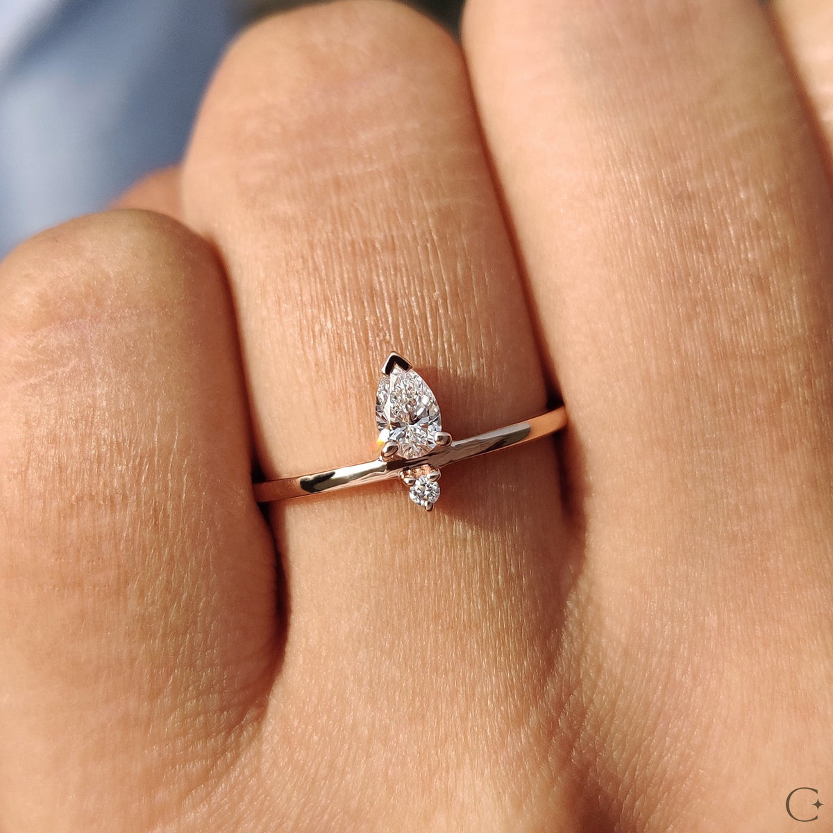 Anouk Jane - 2 Stone Engagement Ring With Pear and Round Diamond