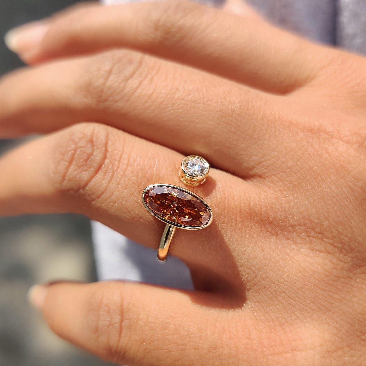 Genevieve Fern - Moval And Round Cut Toi Et Moi Ring