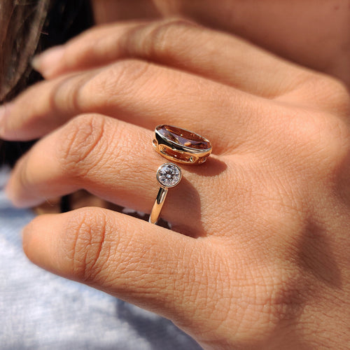 Genevieve Fern - Moval And Round Cut Toi Et Moi Ring