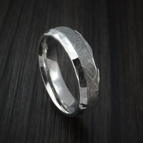 Stonehaven XVII - Cobalt Chrome and Gibeon Meteorite Hammered Men's Wedding Ring - Nura Lab