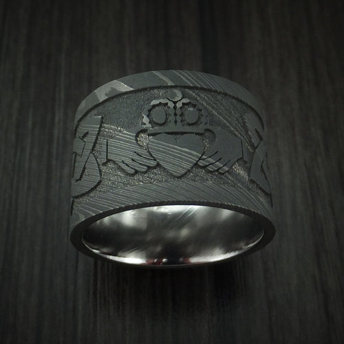 Valorant X - Wide Damascus Steel Celtic Irish Claddagh Men's Wedding Ring Hands Clasping Heart Band Carved - view 2 - Nura Lab