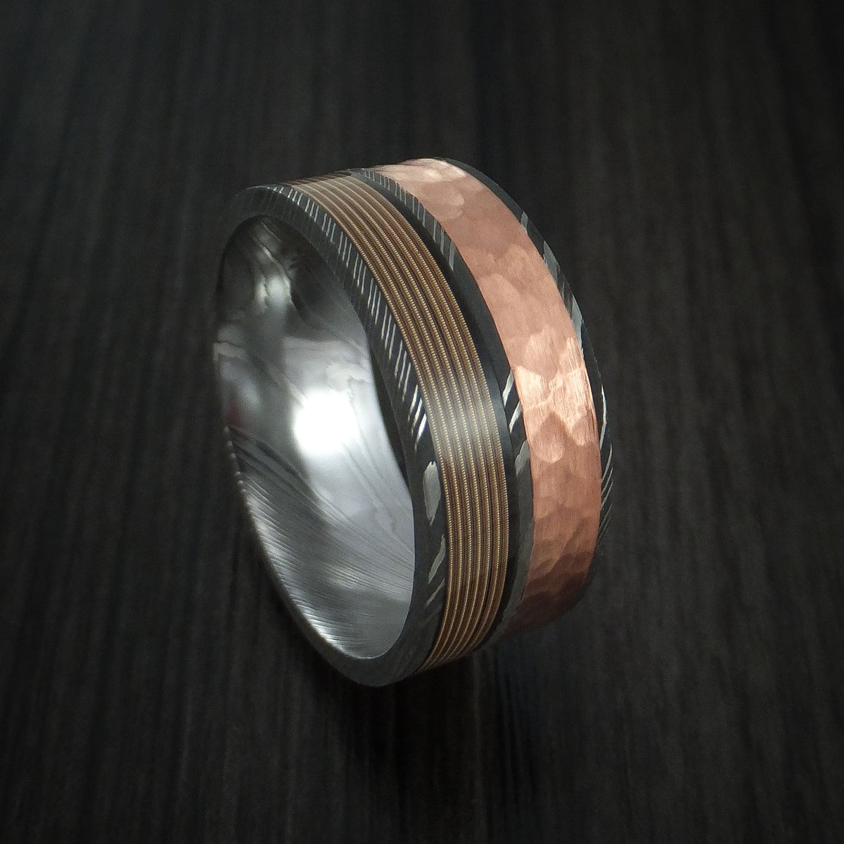 Spartan XI - Damascus Steel Men's Wedding Ring with Guitar String and Hammered Copper Inlays Band - Nura Lab