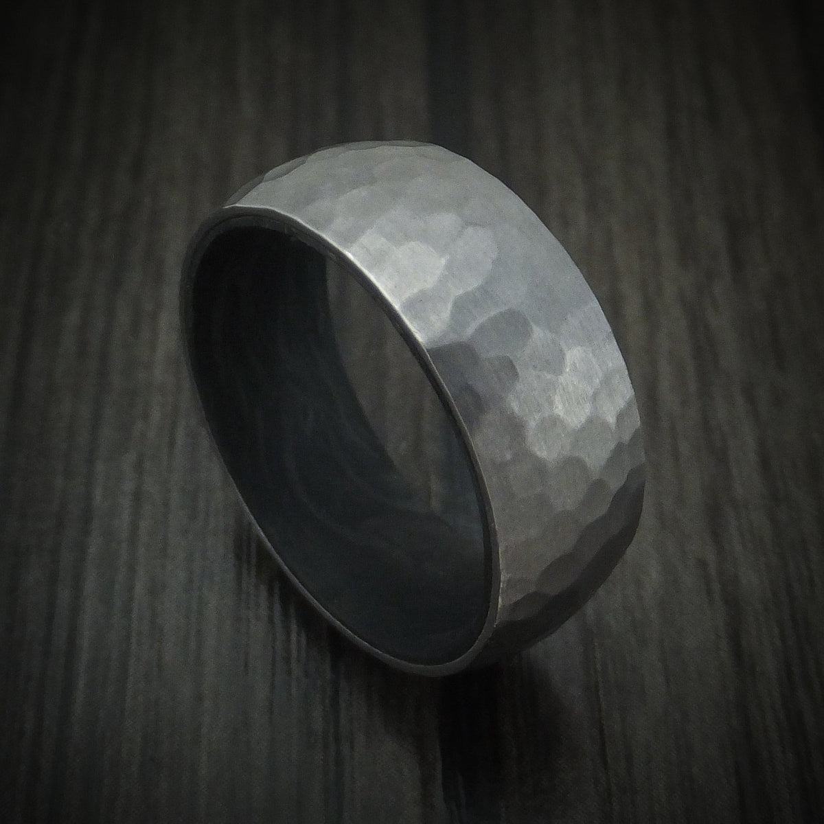 Dynasty XIII - Tantalum and Forged Carbon Fiber Hammered Men's Wedding Ring - Nura Lab