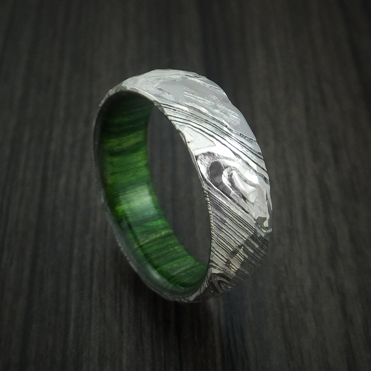 King Henry XI - Woodgrain Kuro Damascus Steel Rock Hammer Men's Wedding Ring with Jade Wood Sleeve - Nura Lab