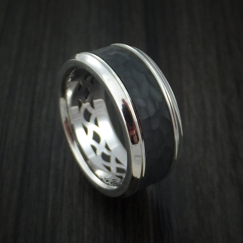 Sovereign XV - 14K White Gold with Hammered Carbon Fiber Men's Wedding Ring - Nura Lab