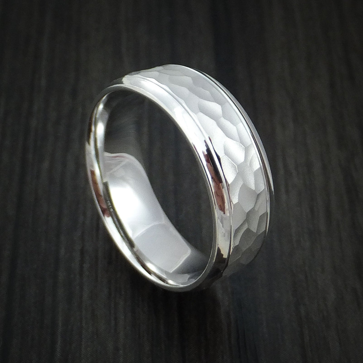 King George XVIII - 14k White Gold Hammered Men's Wedding Ring - Nura Lab