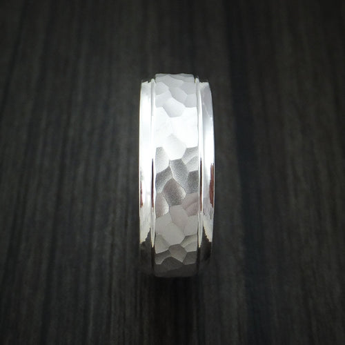 King George XVIII - 14k White Gold Hammered Men's Wedding Ring - view 3 - Nura Lab