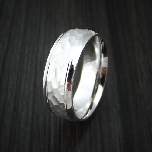 King George XVIII - 14k White Gold Hammered Men's Wedding Ring - view 4 - Nura Lab
