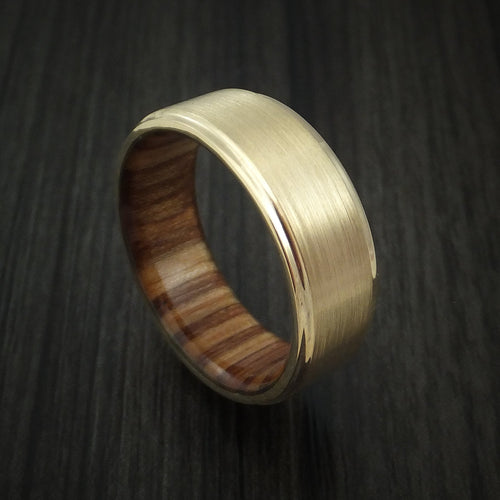 King George XII - Yellow Gold Classic Style Wedding Men's Wedding Ring with Wood Sleeve - Nura Lab