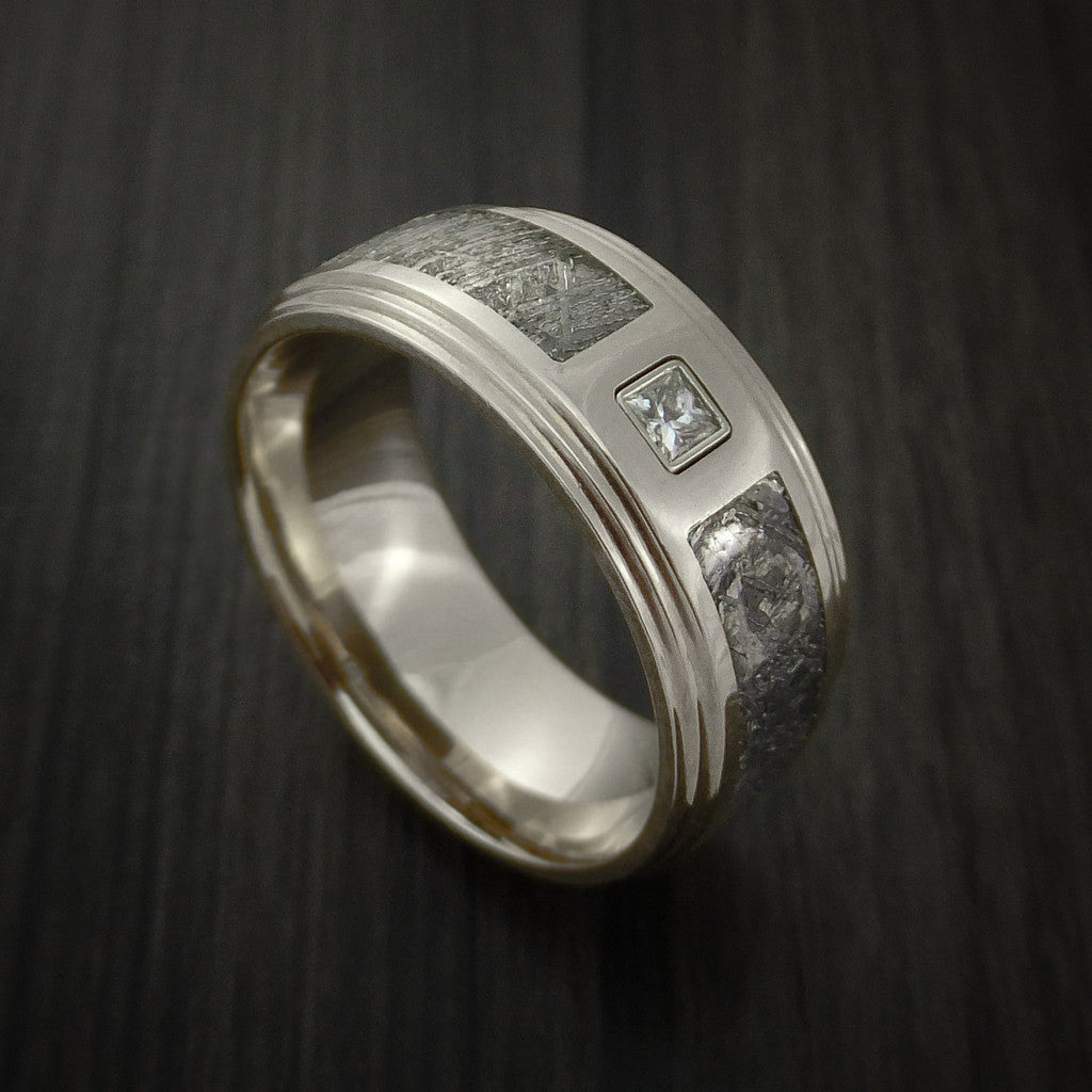 Wolf XVII - 14K White Gold and Meteorite Men's Wedding Ring with Beautiful Diamond - Nura Lab