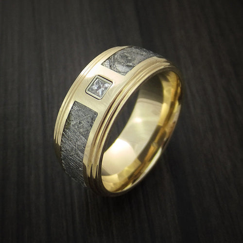 Cedar XVII - 14K Yellow Gold and Meteorite Men's Wedding Ring with Beautiful Diamond - view 4 - Nura Lab