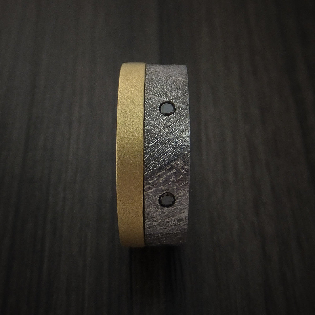 Ranger XVII - Gibeon Meteorite and Yellow Gold Men's Wedding Ring with Black Diamonds - view 4 - Nura Lab