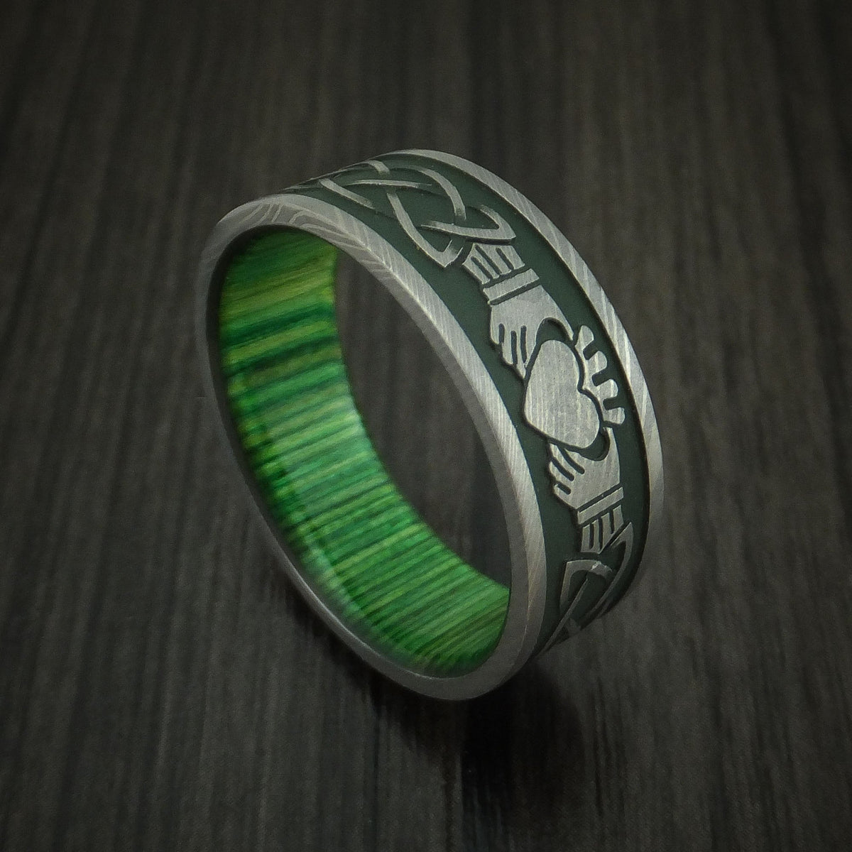 Resolute VIII - Damascus Steel Celtic Irish Claddagh Cerakote Men's Wedding Ring with Hardwood Sleeve - Nura Lab