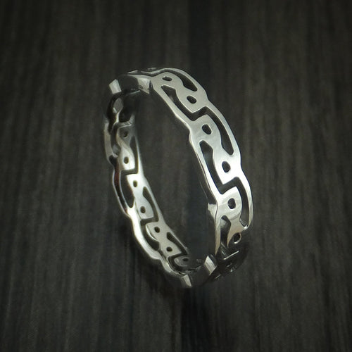 Echelon III - Titanium Celtic Knot Narrow Band Wedding Ring - Nura Lab