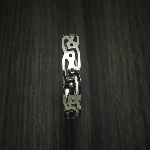 Echelon III - Titanium Celtic Knot Narrow Band Wedding Ring - view 3 - Nura Lab