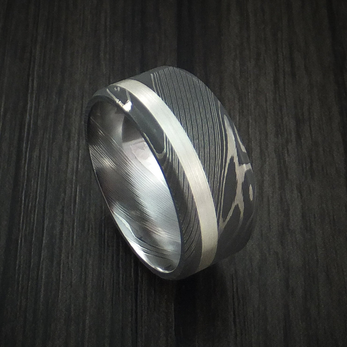 Leonidas XI - Damascus Steel and Silver Inlay Men's Wedding Ring Band - Nura Lab