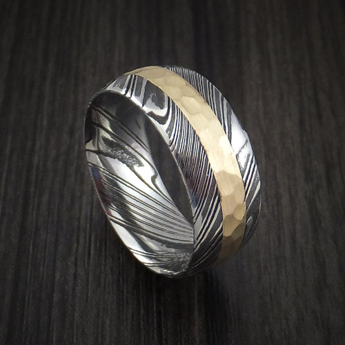 Oak X - Woodgrain Kuro Damascus Steel and Hammered 14k Yellow Gold Men's Wedding Ring - Nura Lab