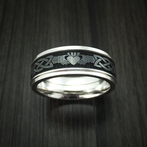 Sentinel XVIII - 14K Gold And Black Zirconium Celtic Claddagh Band Men's Wedding Ring - view 2 - Nura Lab