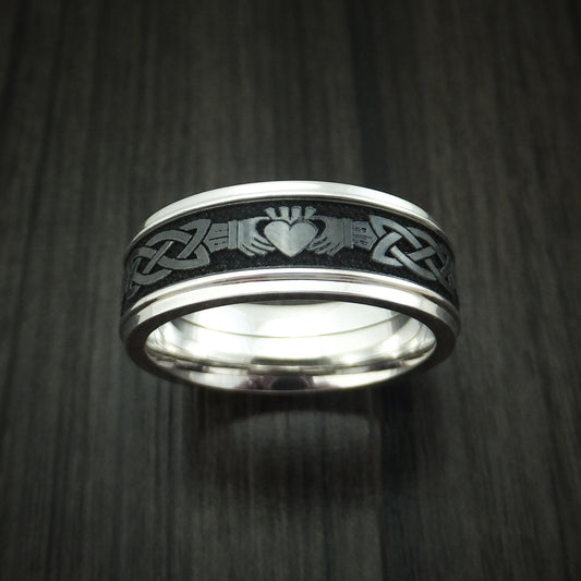 Sentinel XVIII - 14K Gold And Black Zirconium Celtic Claddagh Band Men's Wedding Ring - view 2 - Nura Lab