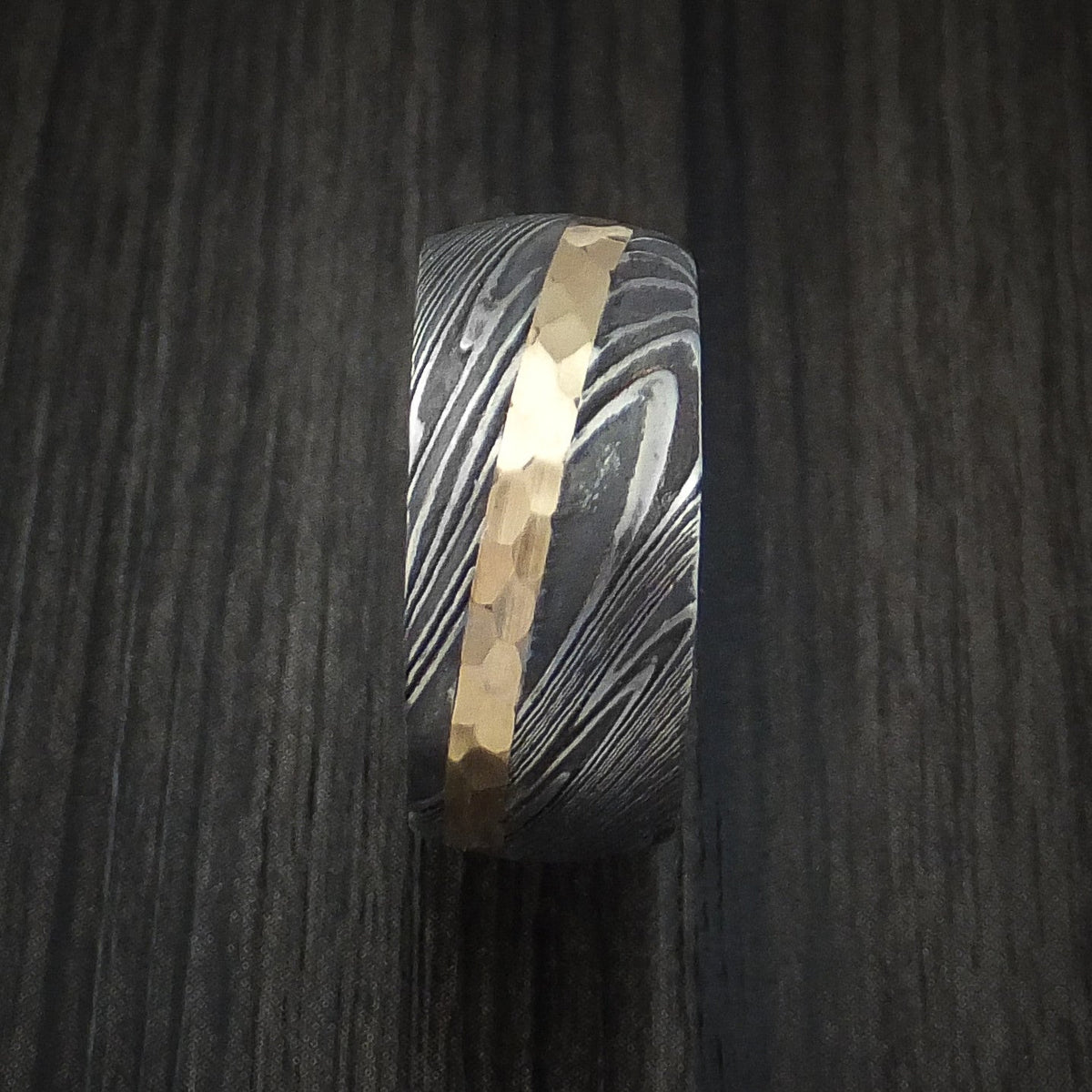 Echelon XI - Woodgrain Kuro Damascus Steel Men's Ring and 14k Yellow Gold Hammered Wedding Ring Genuine Craftsmanship - view 3 - Nura Lab