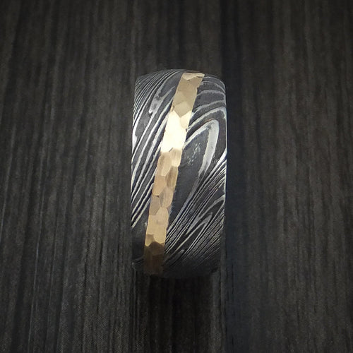 Echelon XI - Woodgrain Kuro Damascus Steel Men's Ring and 14k Yellow Gold Hammered Wedding Ring Genuine Craftsmanship - view 3 - Nura Lab