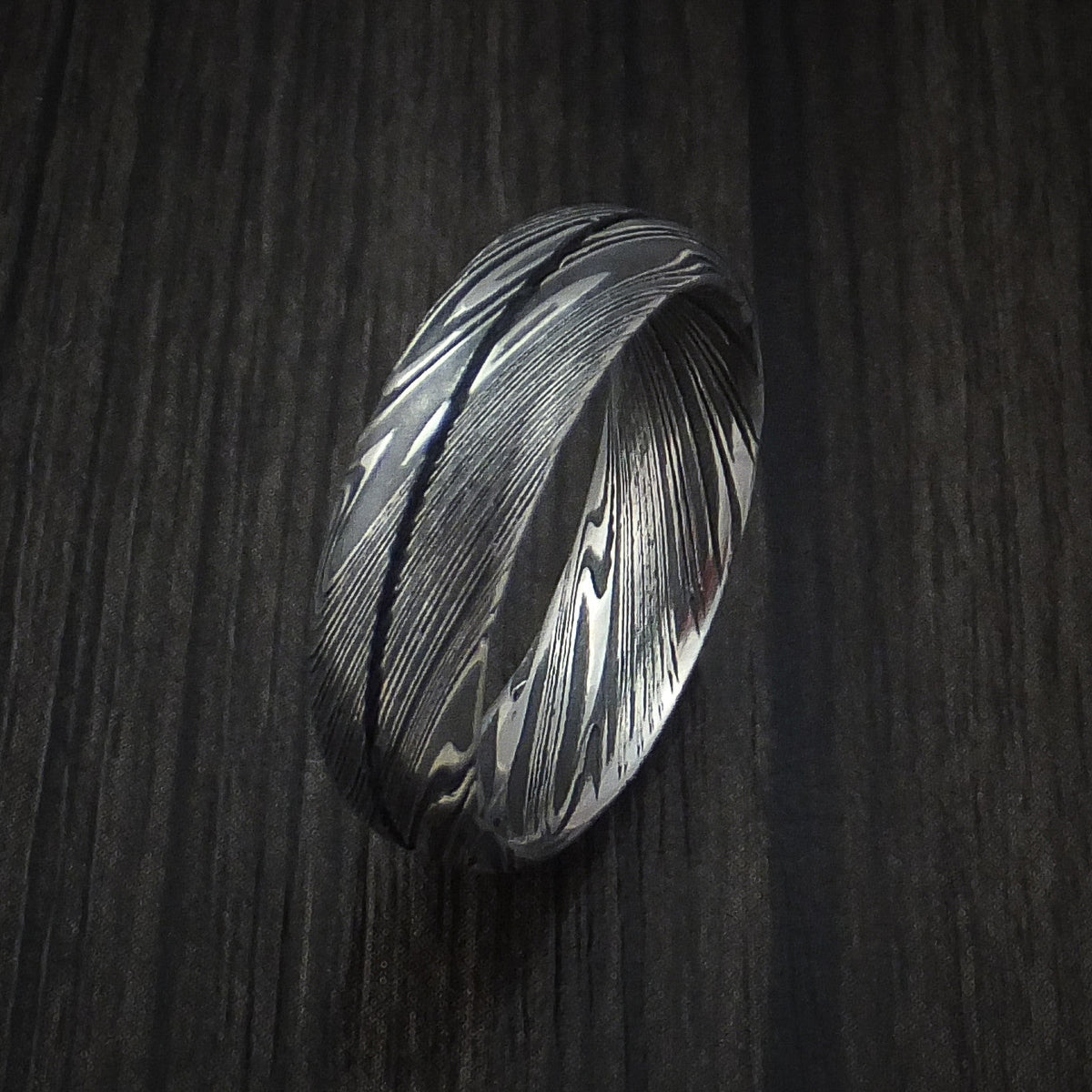 Overlander IX - Woodgrain Kuro Damascus Steel Men's Ring Wedding Ring Genuine Craftsmanship - view 4 - Nura Lab