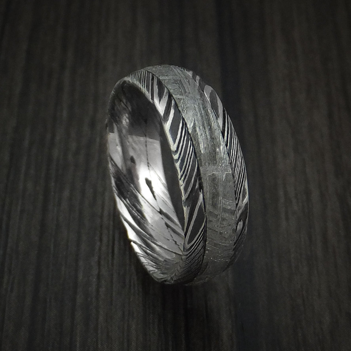 Sterling IX - Woodgrain Kuro Damascus Steel and Gibeon Meteorite Men's Wedding Ring Band - Nura Lab