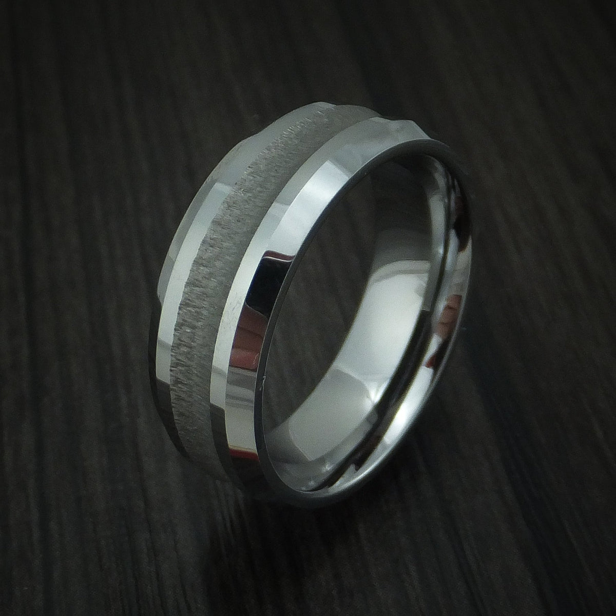 Ironwood XVI - Tungsten Band Men's Wedding Ring - view 4 - Nura Lab