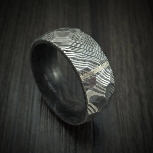 Kauri X - Damascus Steel Hammered Men's Wedding Ring with Vertical 14K Gold Inlay and Forged Carbon Fiber Sleeve - Nura Lab