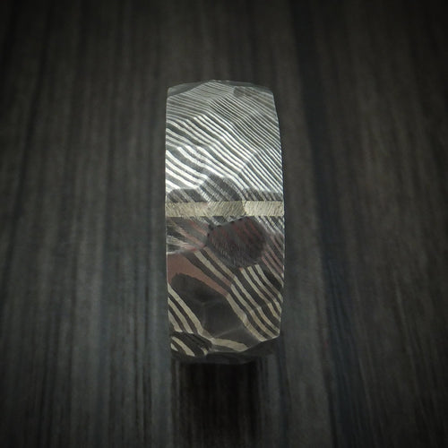 Kauri X - Damascus Steel Hammered Men's Wedding Ring with Vertical 14K Gold Inlay and Forged Carbon Fiber Sleeve - view 3 - Nura Lab
