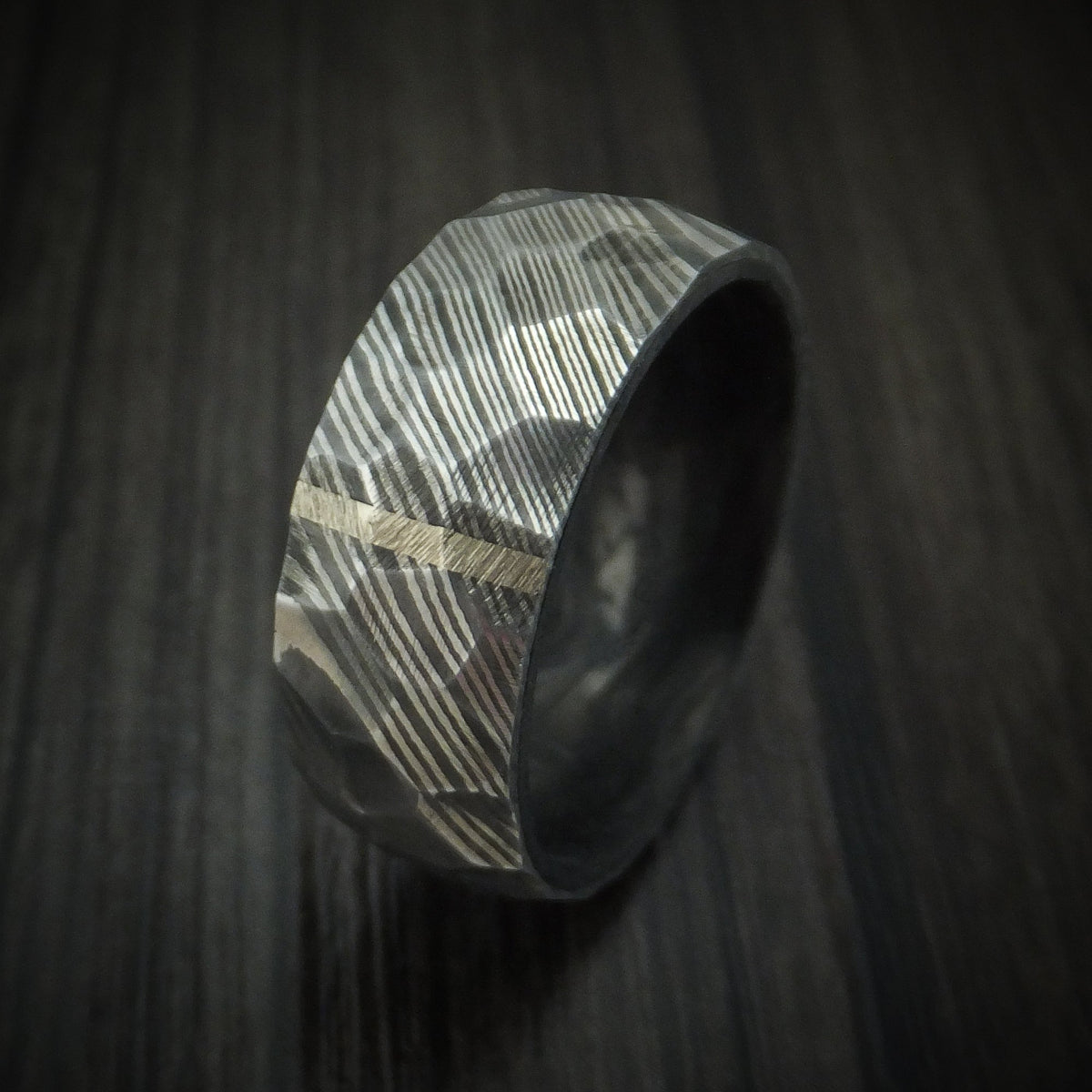 Kauri X - Damascus Steel Hammered Men's Wedding Ring with Vertical 14K Gold Inlay and Forged Carbon Fiber Sleeve - view 4 - Nura Lab