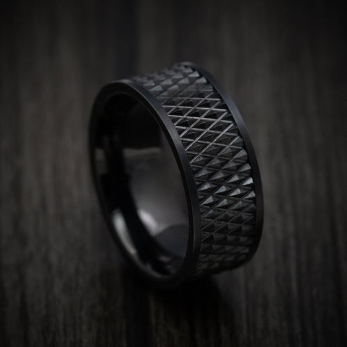 Alpine XVI - Black Tungsten Men's Wedding Ring with Knurl Pattern - Nura Lab