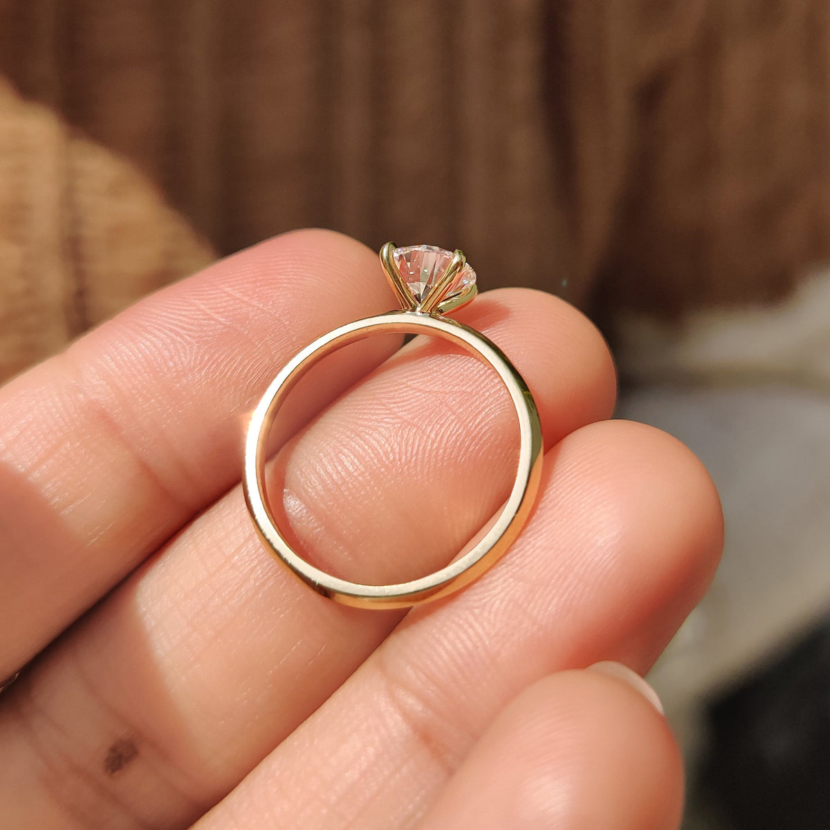 Cordelia Pearl - Round Diamond Engagement Ring With knife edge shank style