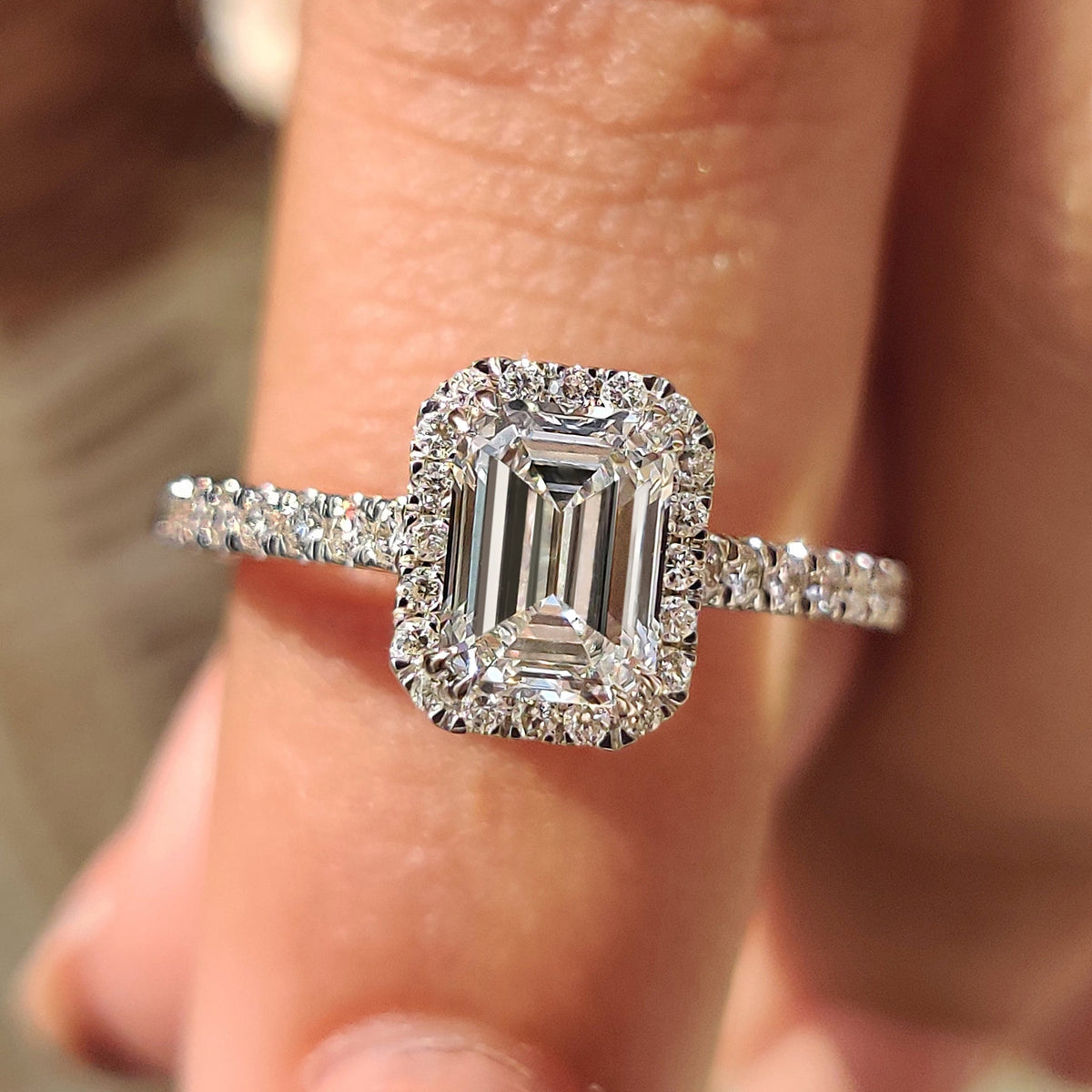 Evangeline Fern - Emerald Engagement Ring in Dazzling Beauty