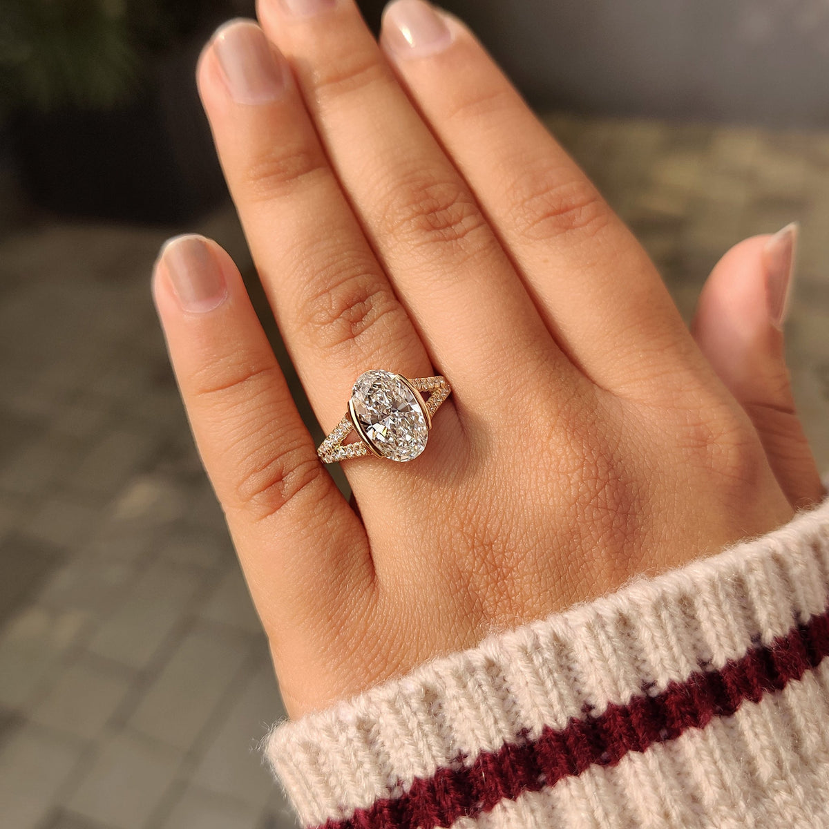 Ophelia Eve - Oval Shaped Diamond Ring With Split Shank Band
