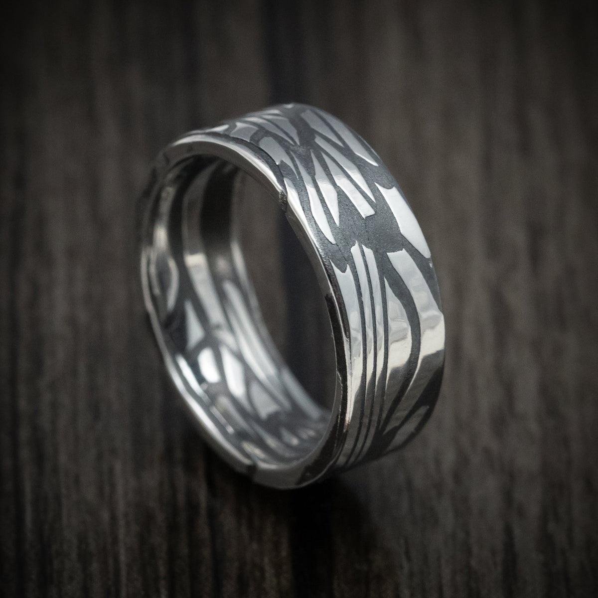 Valorant XI - Scale Kuro Damascus Steel Men's Wedding Ring Band - Nura Lab