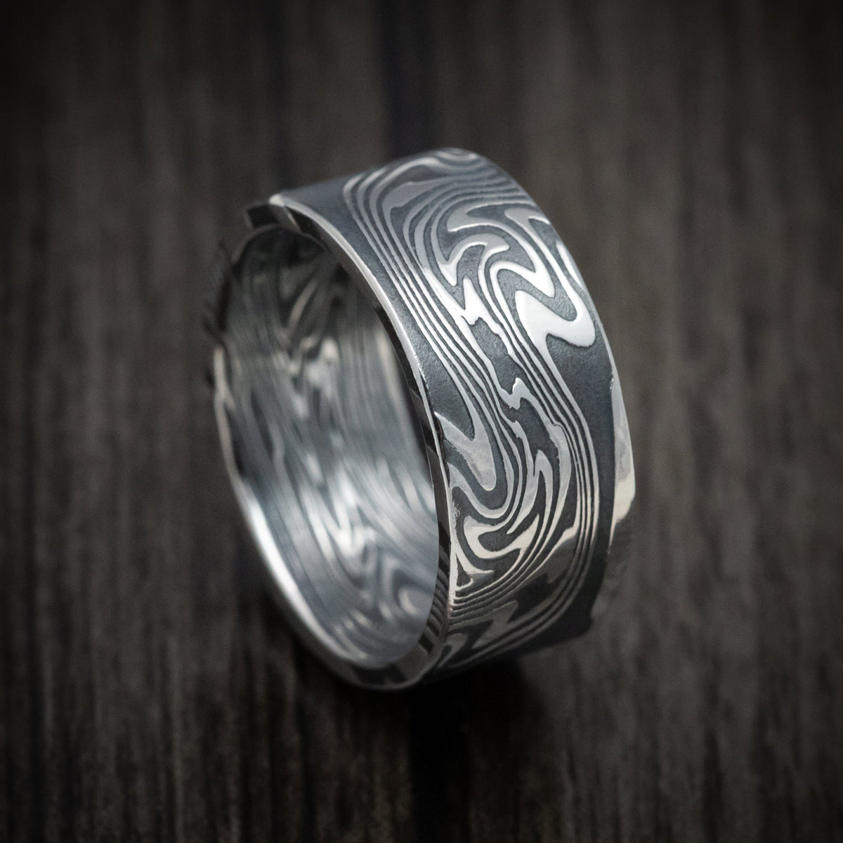 Crest XI - Kinetic Kuro Damascus Steel Men's Wedding Ring Band - Nura Lab