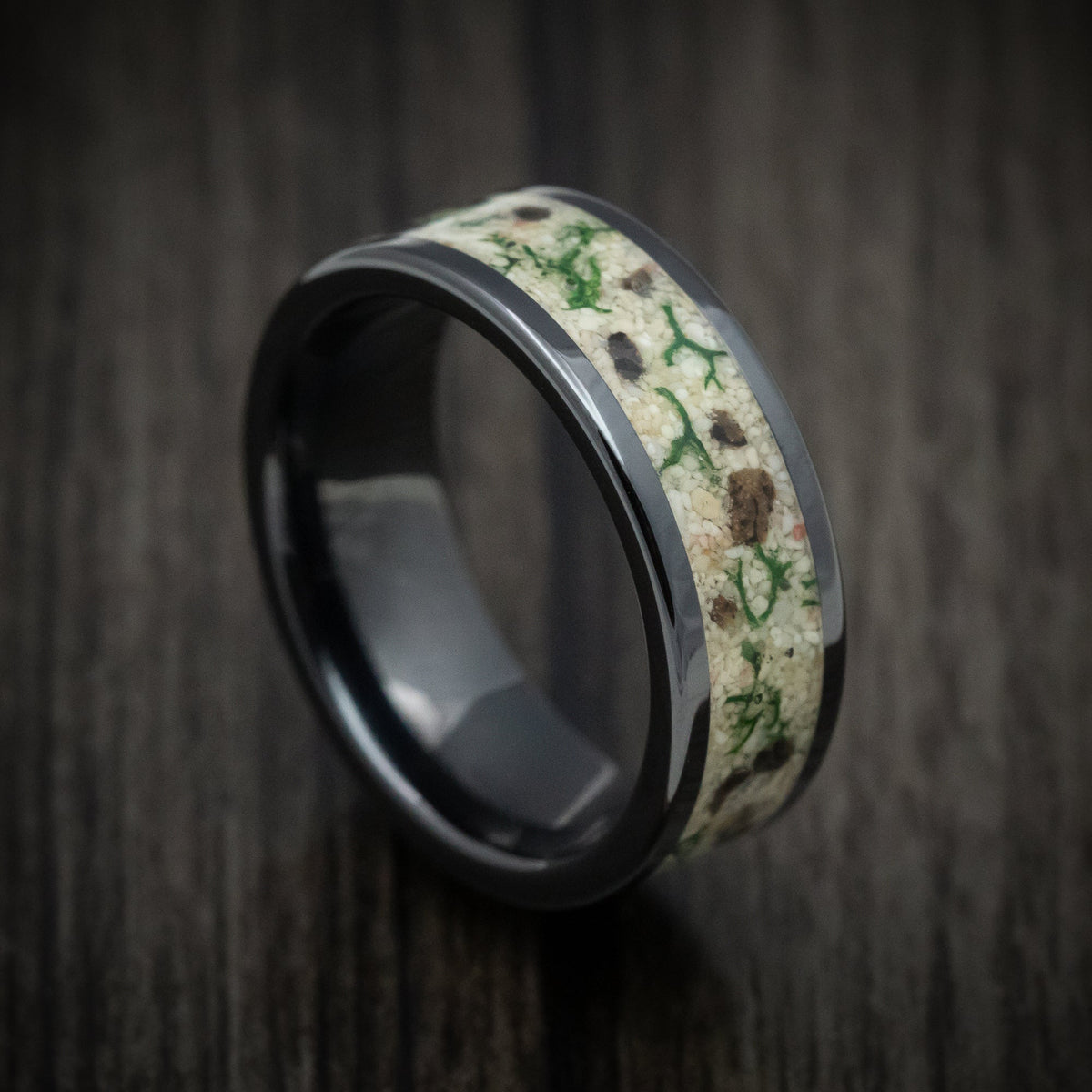 Empire XVI - Black Ceramic Men's Wedding Ring Tan Sand with Moss and Dinosaur Bone Inlay - Nura Lab