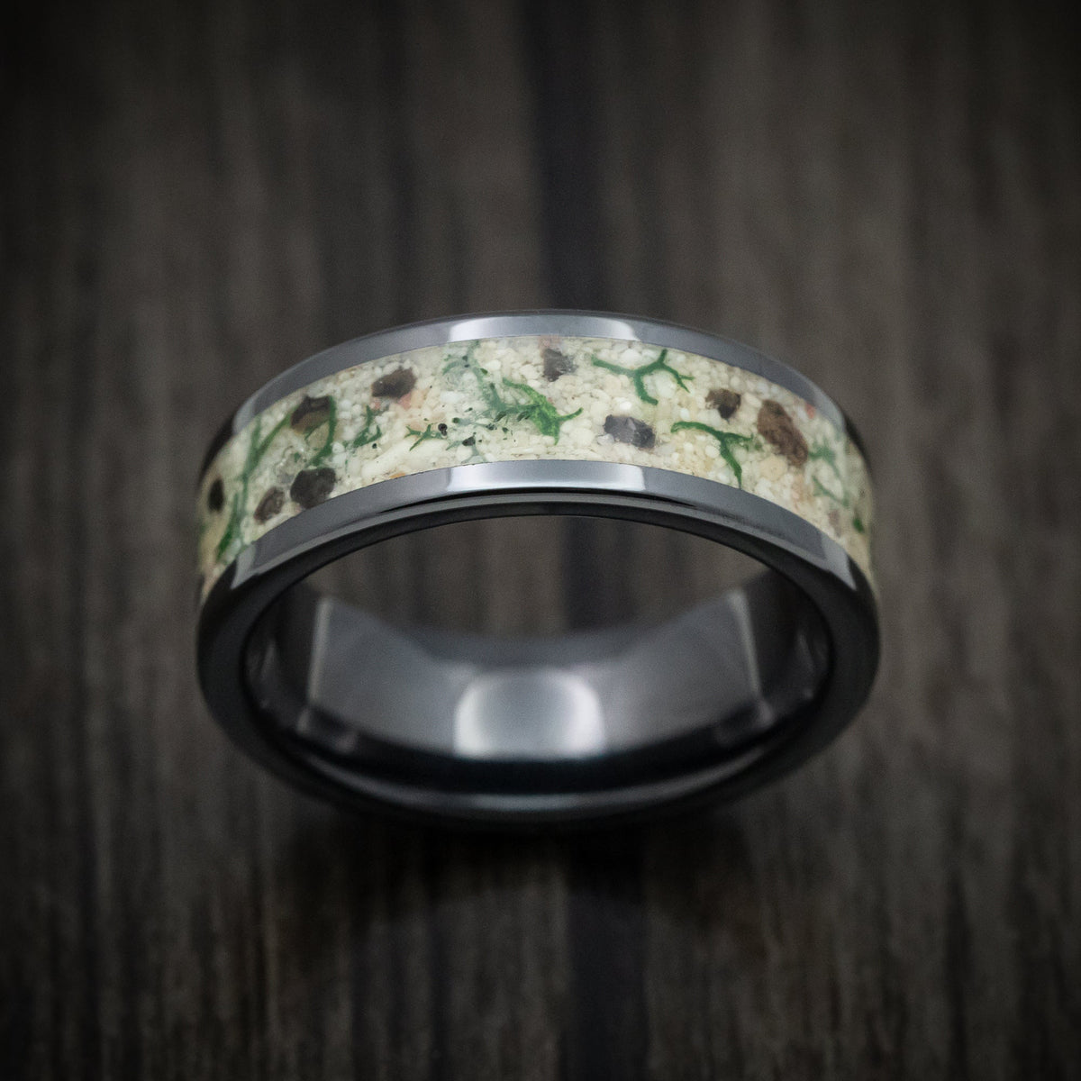 Empire XVI - Black Ceramic Men's Wedding Ring Tan Sand with Moss and Dinosaur Bone Inlay - view 2 - Nura Lab