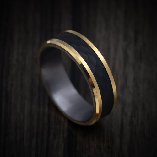 Kauri XIII - 14K Gold Wedding Ring with Carbon Fiber Inlay and Tantalum Sleeve - Nura Lab