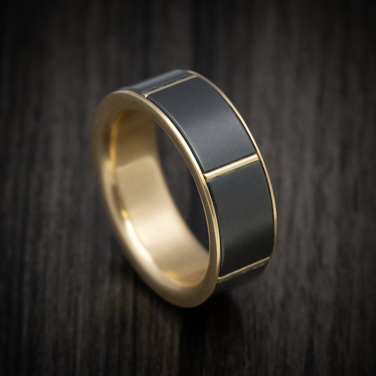 Horizon XVIII - 14K Yellow Gold Spinner Wedding Ring with Black Zirconium Inlay - Nura Lab