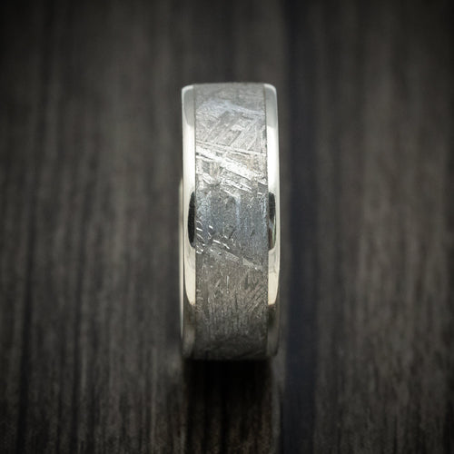 Kingsguard XVII - White Gold Men's Wedding Ring with Gibeon Meteorite Inlay Band - view 3 - Nura Lab
