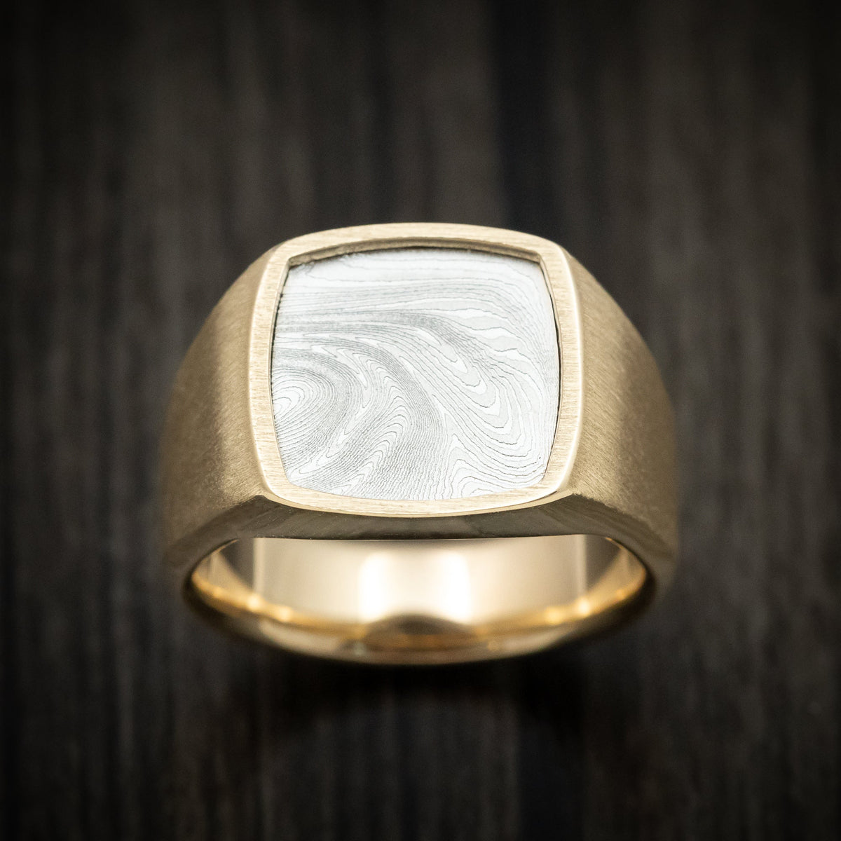 Hunter XI - 14K Gold and Tightweave Kuro Damascus Steel Signet Men's Wedding Ring Band - view 2 - Nura Lab