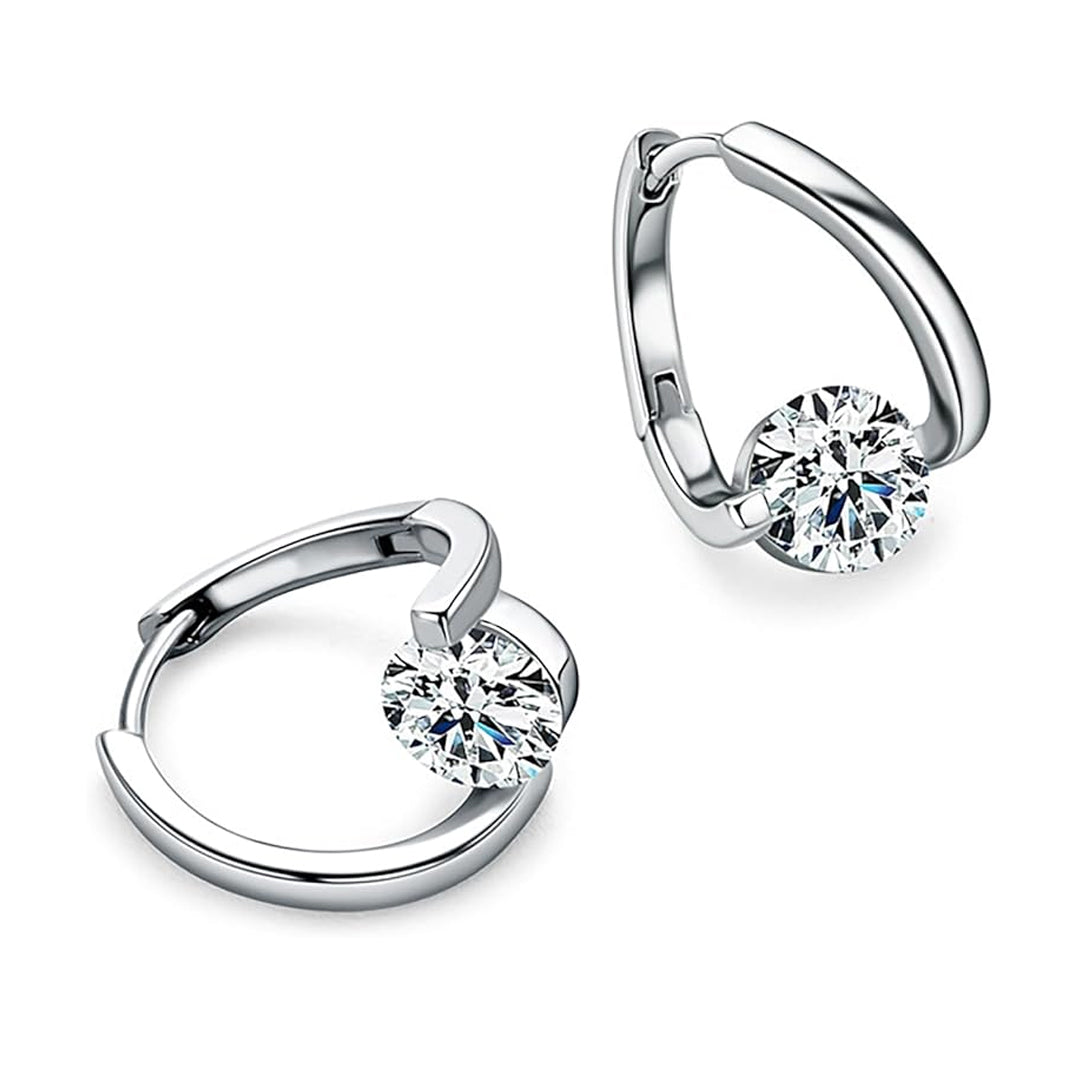 June Round-Cut Moissanite Earrings by Nura Lab
