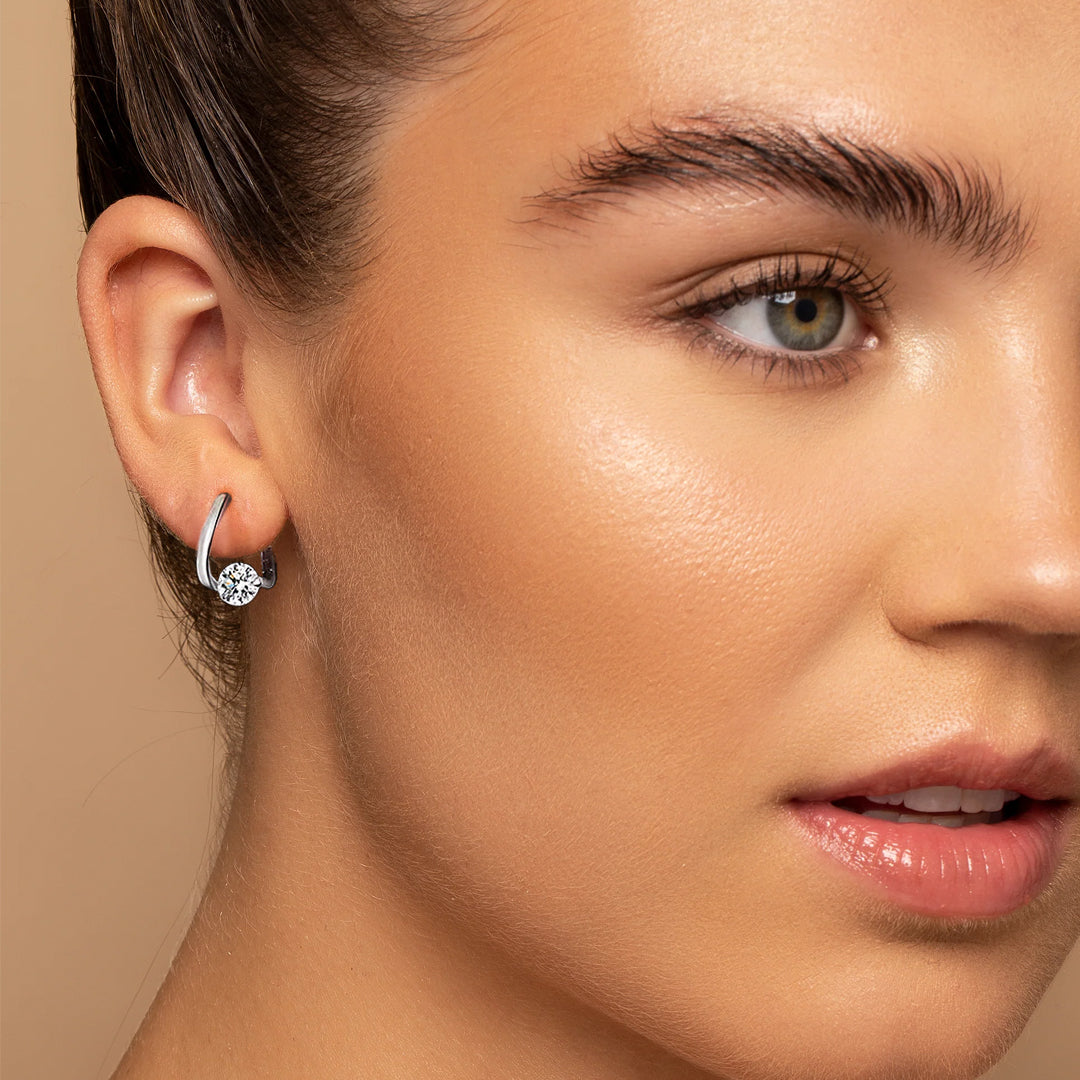 June Round-Cut Moissanite Earrings by Nura Lab