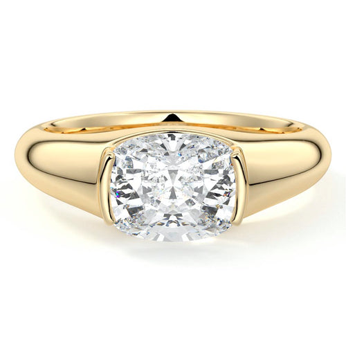 Katia - Cushion Yellow Gold Engagement Ring Detail View | Nura Lab